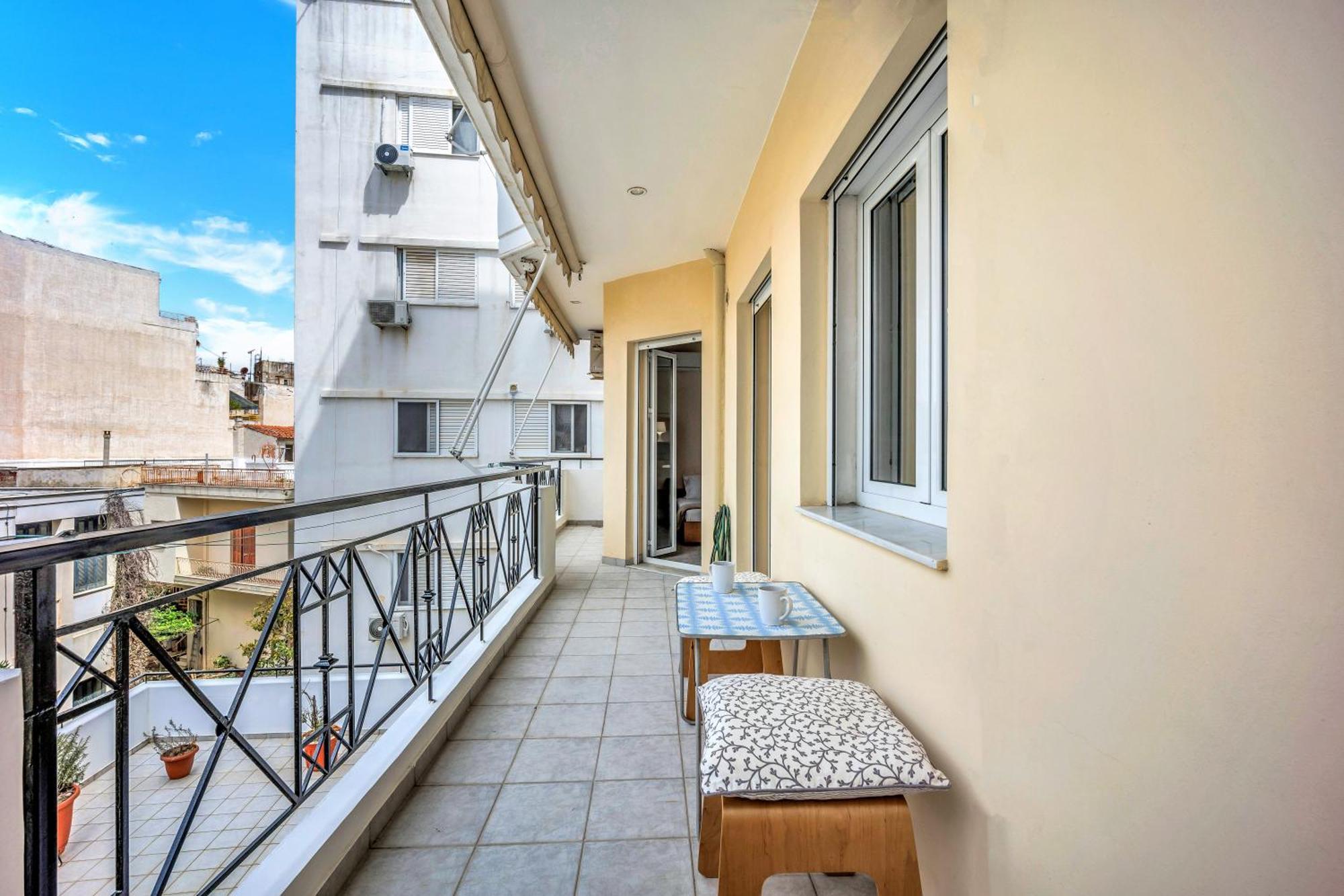 Fabulous Central Apartment Close To The Sea! Chalkida Exterior photo