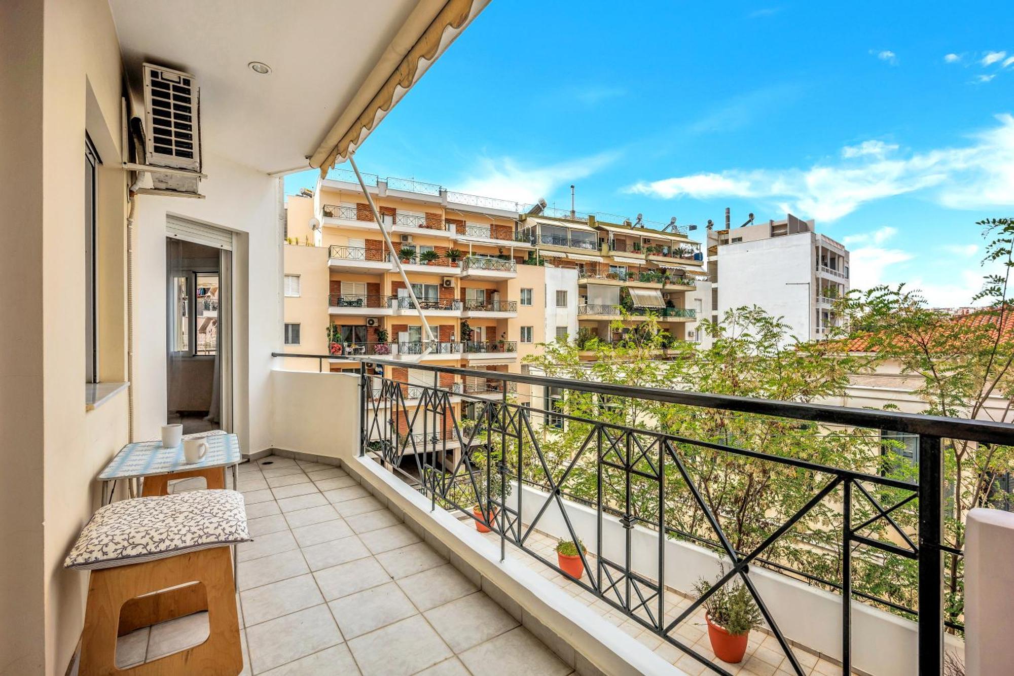 Fabulous Central Apartment Close To The Sea! Chalkida Exterior photo